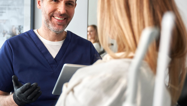 How a Dental Recordkeeping App Simplifies Patient Management